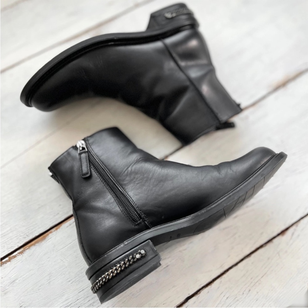 Aquatalia Addison Black Leather Chain Ankle Boots (Size 8) $595 Retail Italy - Picture 16 of 16